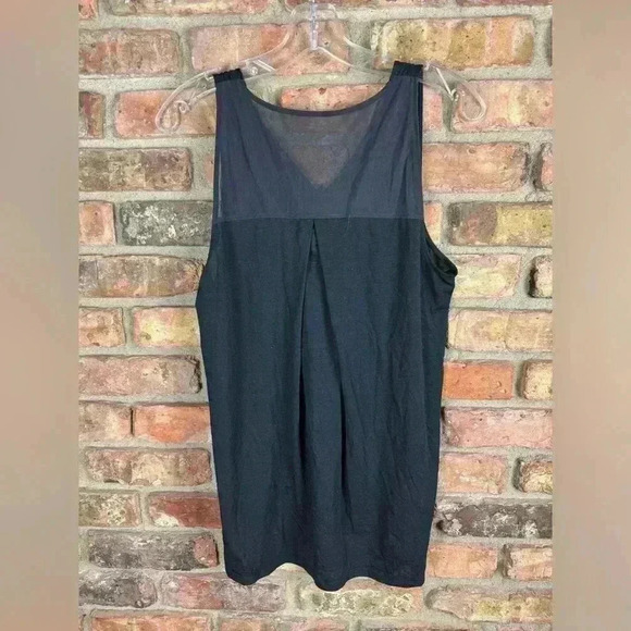 The North face flashdry tank size M - Picture 4 of 5